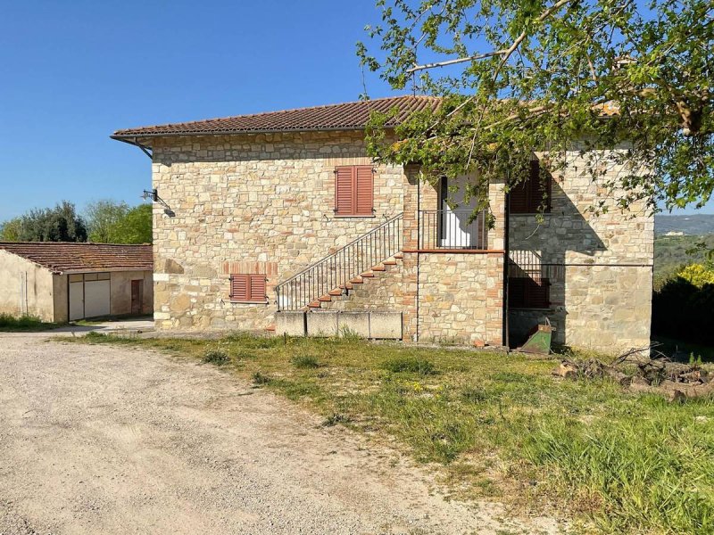 Country house in Todi
