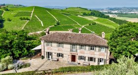 Moradia em Barbaresco