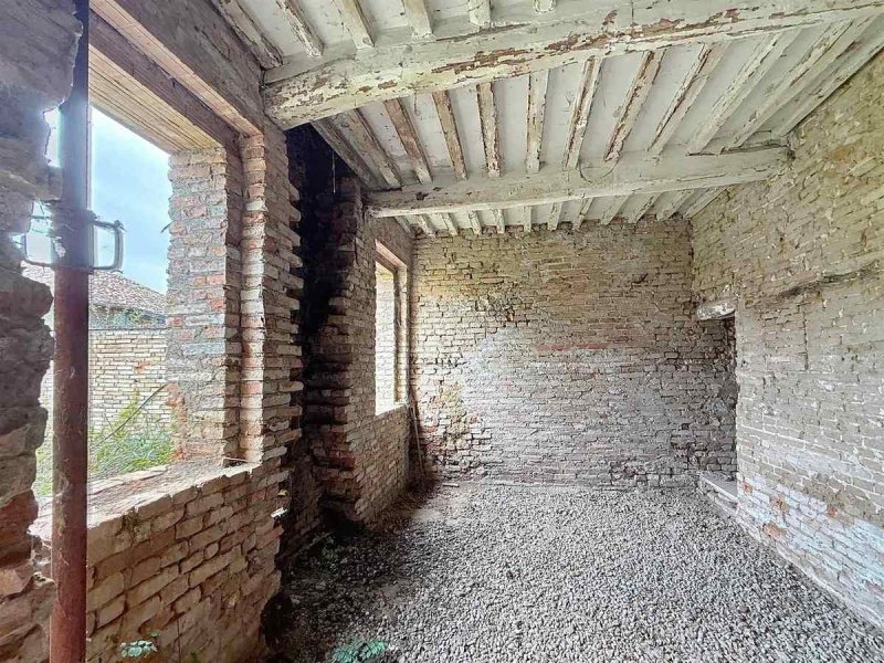 Semi-detached house in San Martino dall'Argine