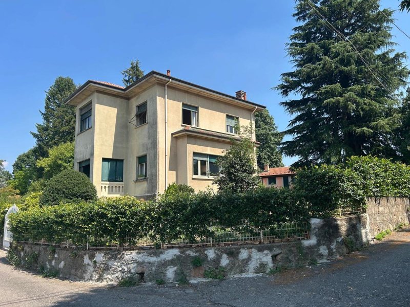Villa a Cantello