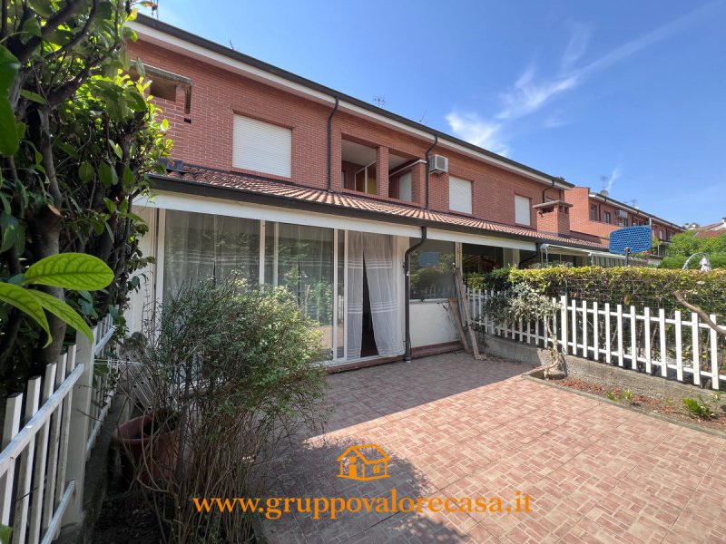 Reihenhaus in Acqui Terme