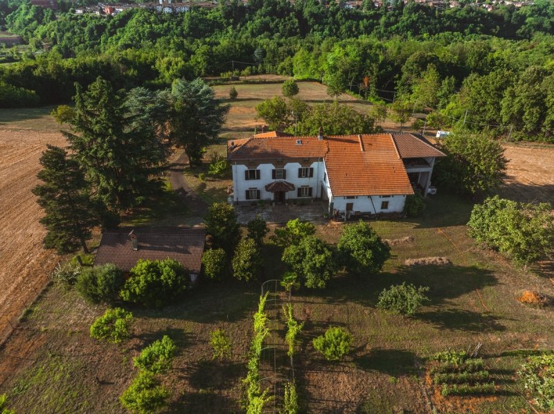 House in Albera Ligure