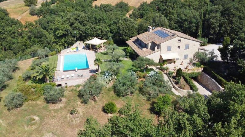 Hus i Collazzone