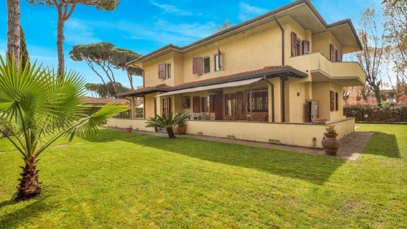 Villa à Forte dei Marmi