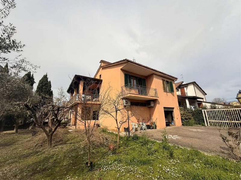 Casa indipendente a Frosinone