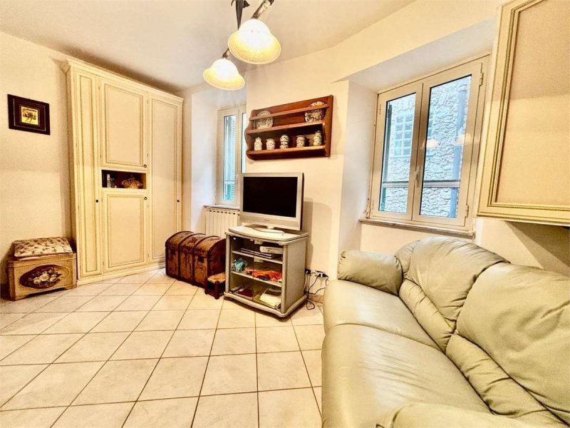 Apartamento em Acuto