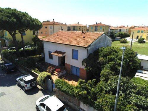 Villa en Cecina