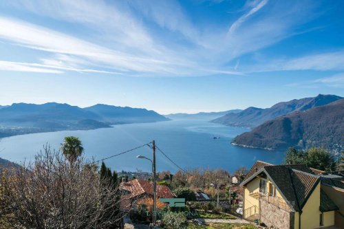 Villa i Maccagno con Pino e Veddasca