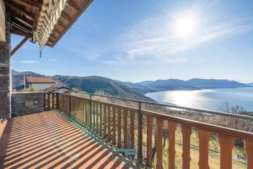Appartement à Maccagno con Pino e Veddasca