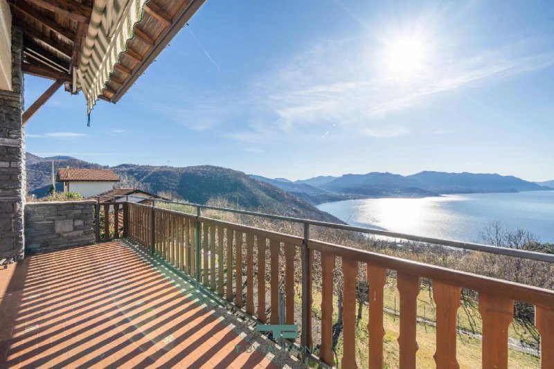 Appartement à Maccagno con Pino e Veddasca