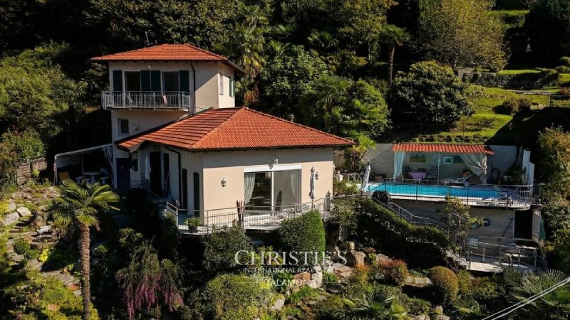 Villa i Tronzano Lago Maggiore