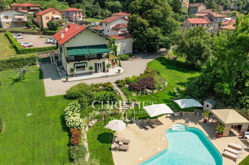 Villa en Porto Valtravaglia