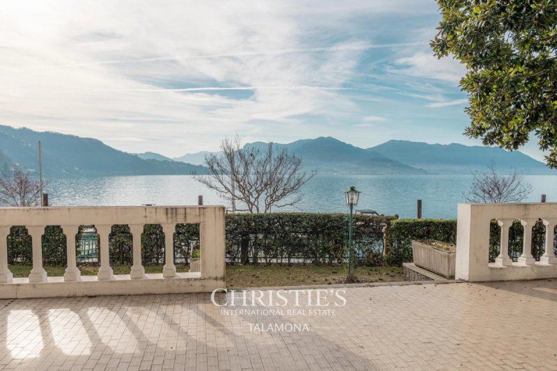 Villa a Maccagno con Pino e Veddasca