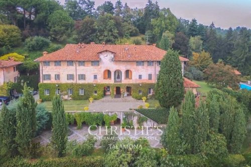 Villa in Biella