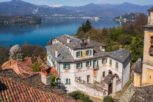 Villa in Orta San Giulio
