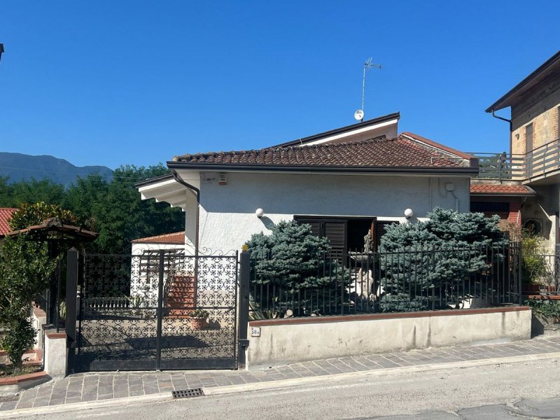 Villa a Ceppaloni