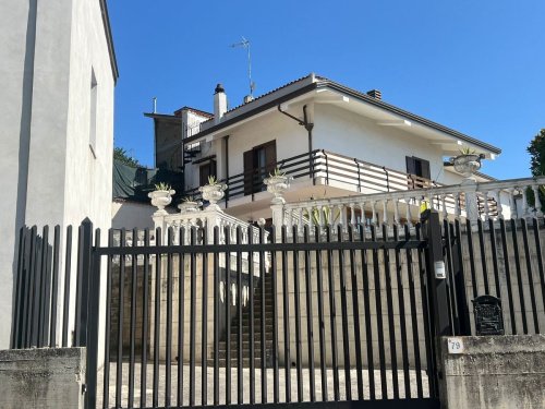 Villa a Ceppaloni