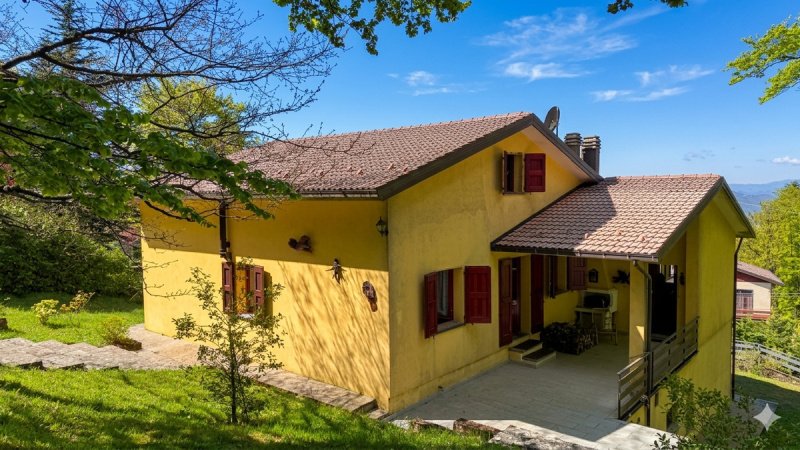 Villa in San Benedetto Val di Sambro