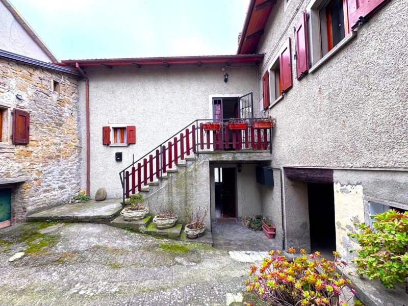 Caserío en Monghidoro