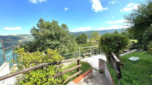 Villa en Loiano