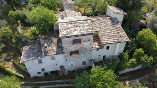 Farmhouse in Campello sul Clitunno