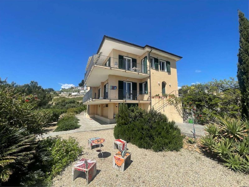 Villa en Costarainera