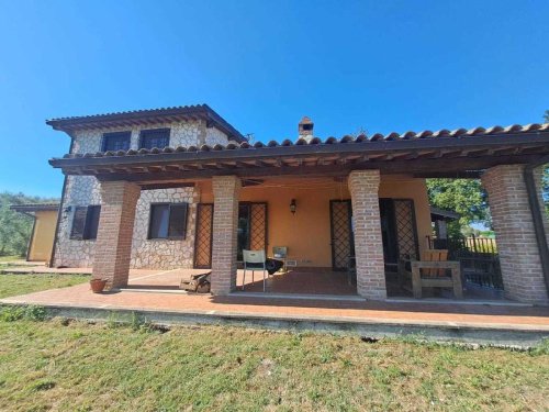 Villa in Amelia