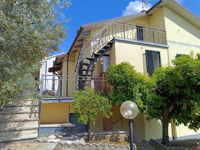 Villa i Amelia