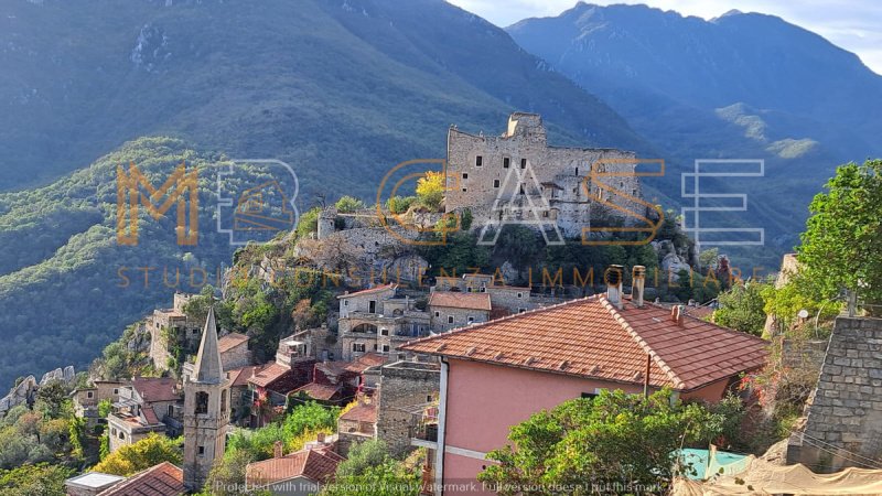 By i Castelvecchio di Rocca Barbena
