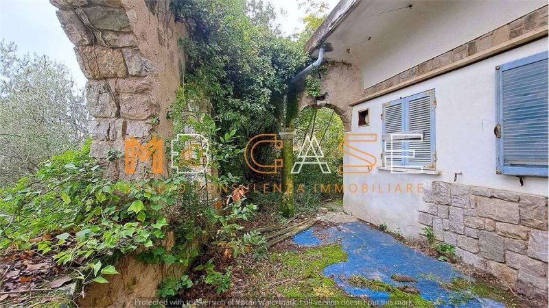 Detached house in Albenga