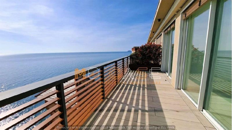 Penthouse in Borghetto Santo Spirito