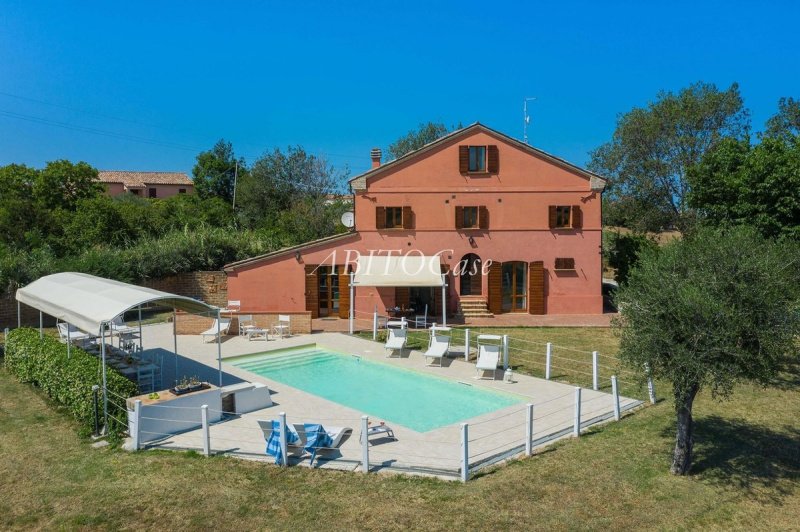 Bauernhaus in San Costanzo