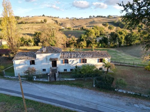 Bauernhaus in Arcevia