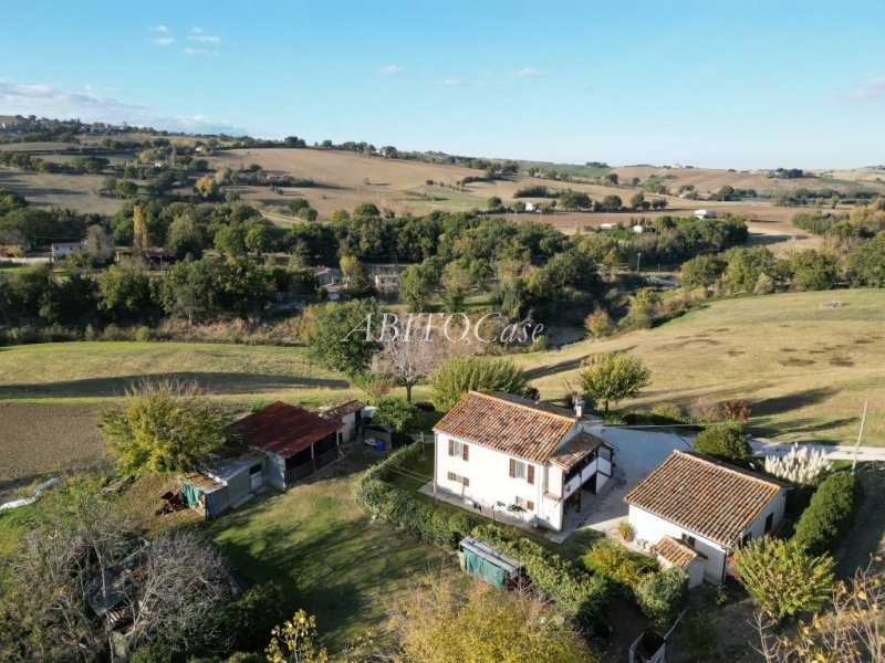 Ferme à Arcevia