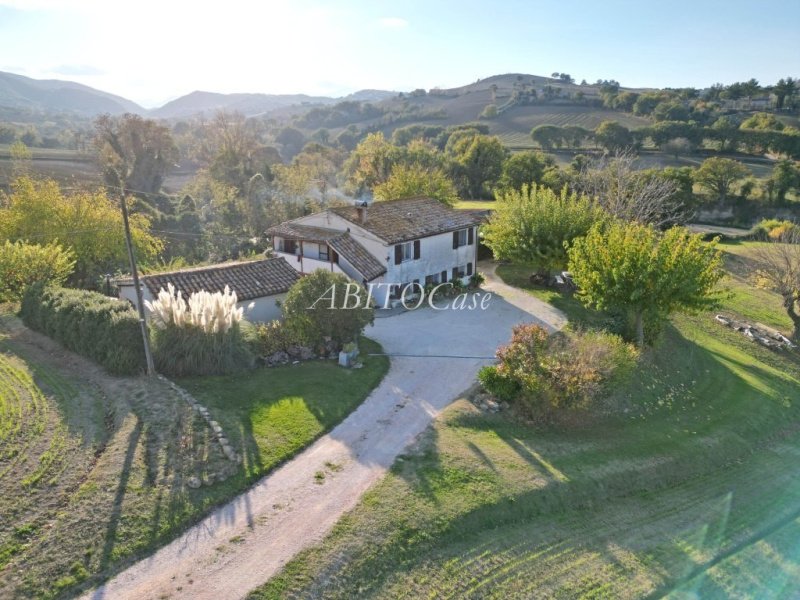 Ferme à Arcevia