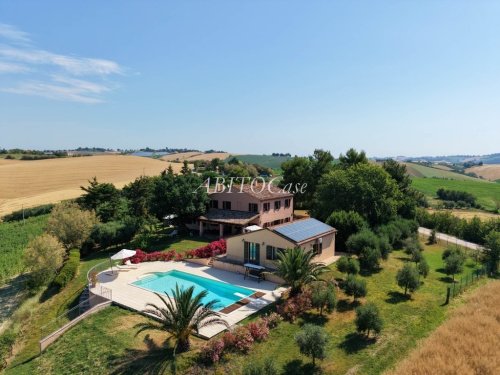 Casa de labranza en Castelleone di Suasa