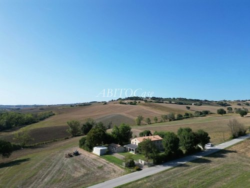 Ferme à Jesi