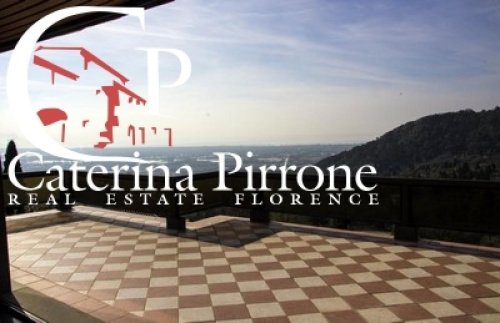 Villa in Massarosa