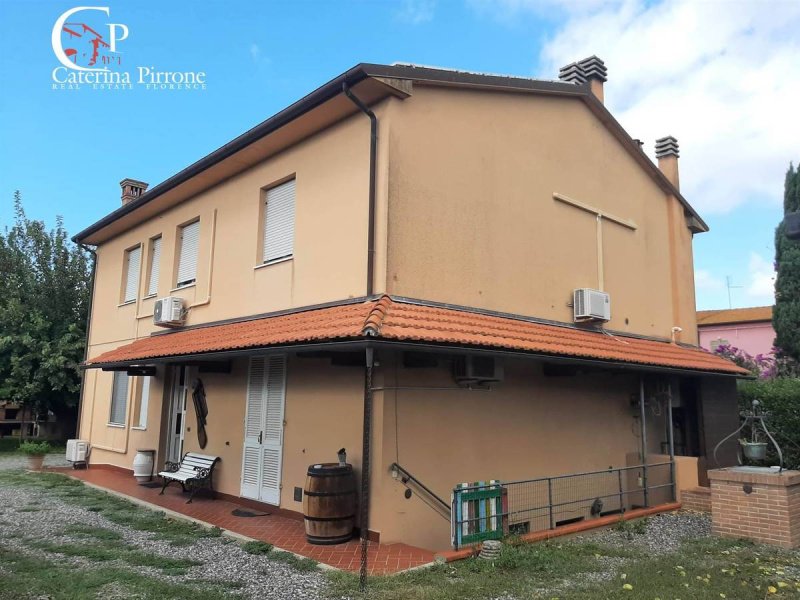 Maison jumelée à Rosignano Marittimo