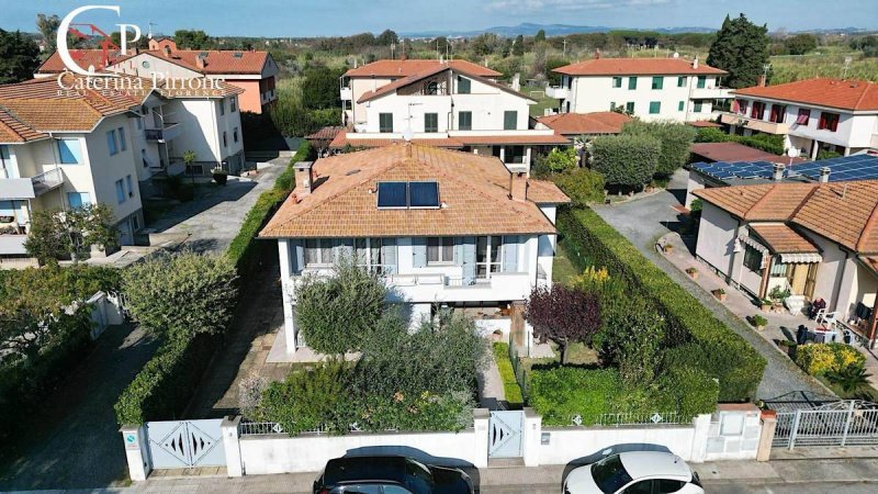 Moradia em Cecina