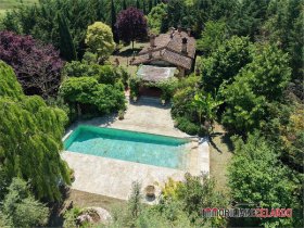 Villa in Colle di Val d'Elsa