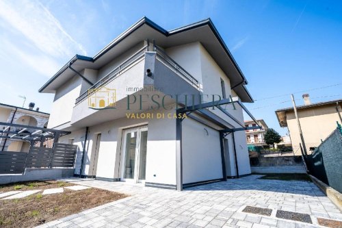 Apartment in Peschiera del Garda
