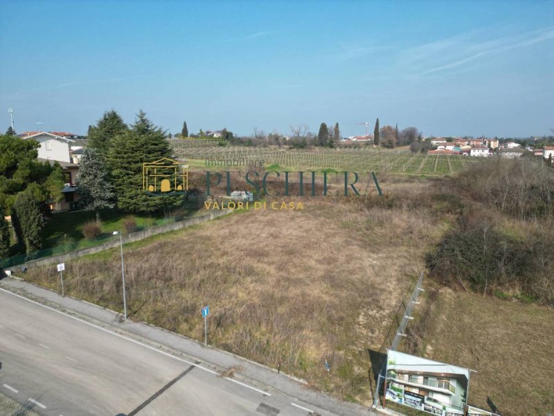 Terreno edificabile a Castelnuovo del Garda