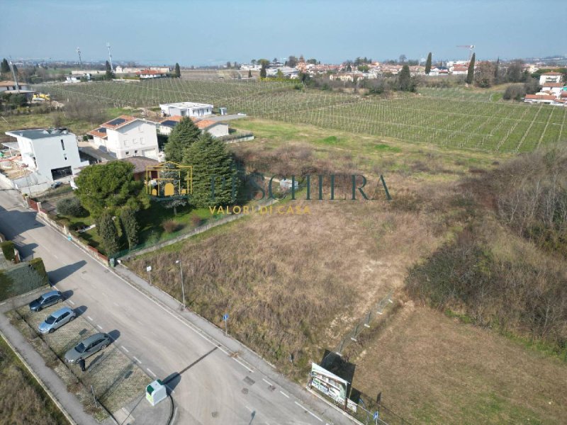 Terreno edificabile a Castelnuovo del Garda