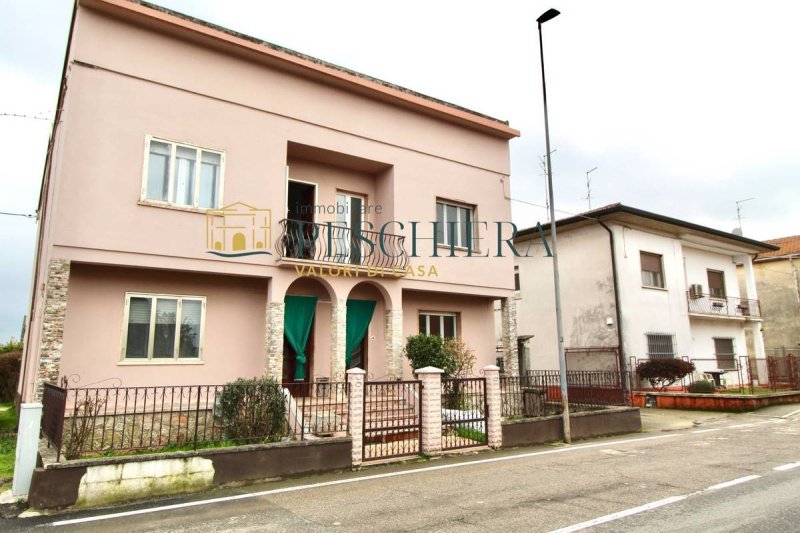 Parhus i Villafranca di Verona