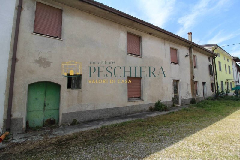Detached house in Valeggio sul Mincio