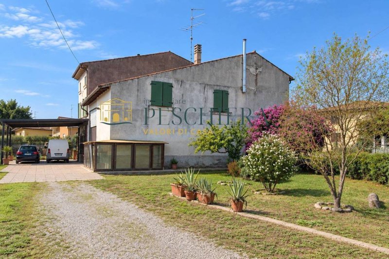 Casa indipendente a Valeggio sul Mincio