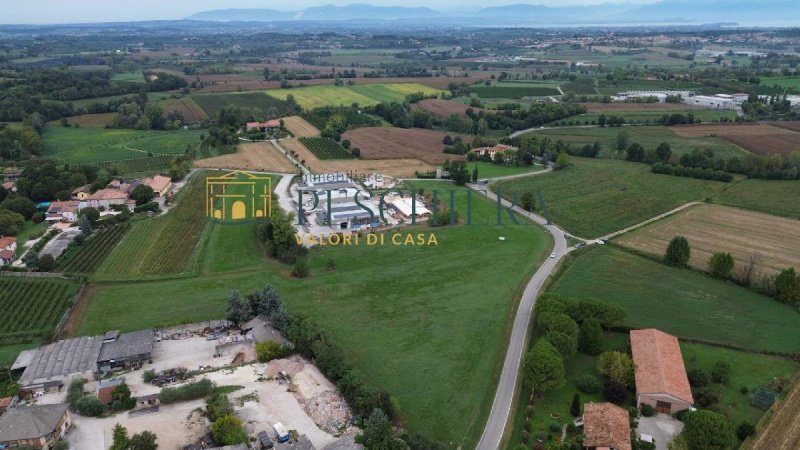 Terreno para construção em Monzambano