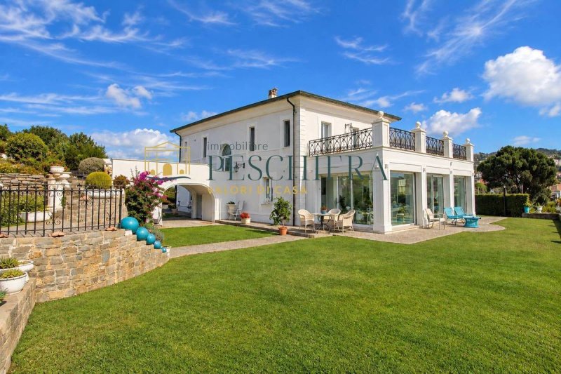 Villa a Piombino