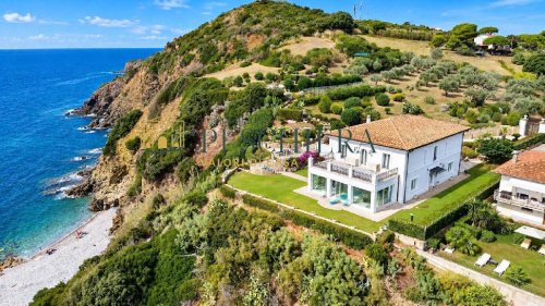 Villa a Piombino